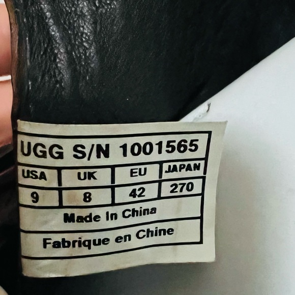 Ugg full leather boots in size 9 - Picture 8 of 8